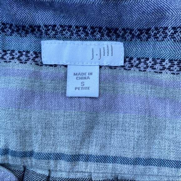 J. JILL Heathered Aztec Striped Long Sleeve Popover Tunic Button Down - Picture 6 of 9